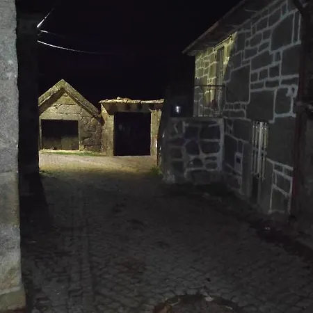 Pe Na Aldeia Casa de Férias Outeiro (Tras-Os-Montes)