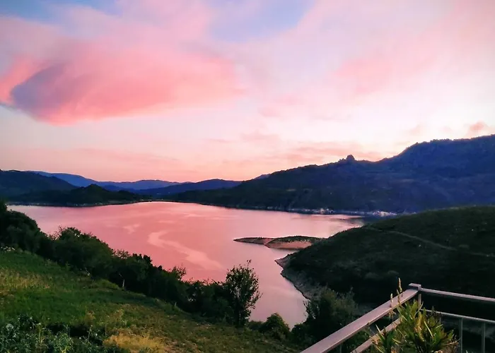 Pe Na Aldeia * Outeiro (Tras-Os-Montes)